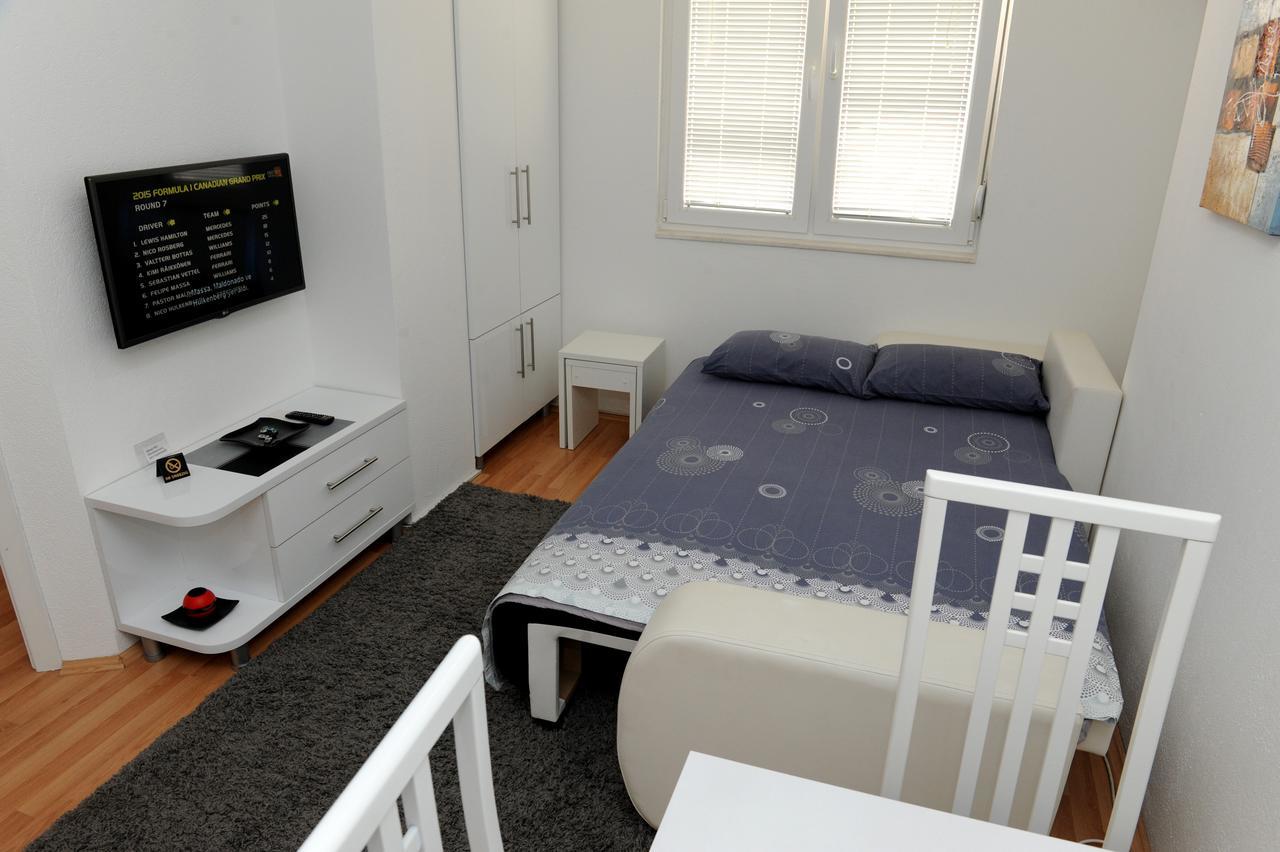 Central Deluxe Apartments Ohri Dış mekan fotoğraf