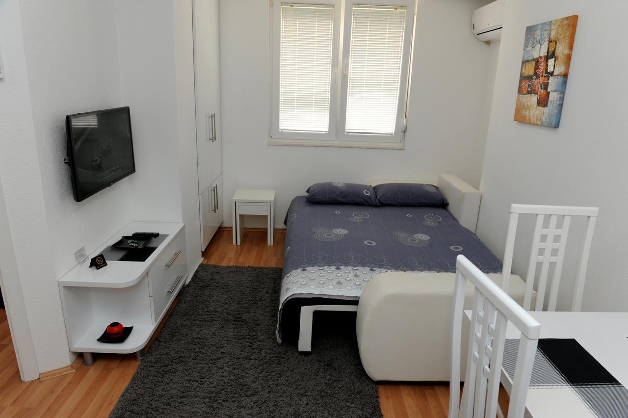 Central Deluxe Apartments Ohri Dış mekan fotoğraf