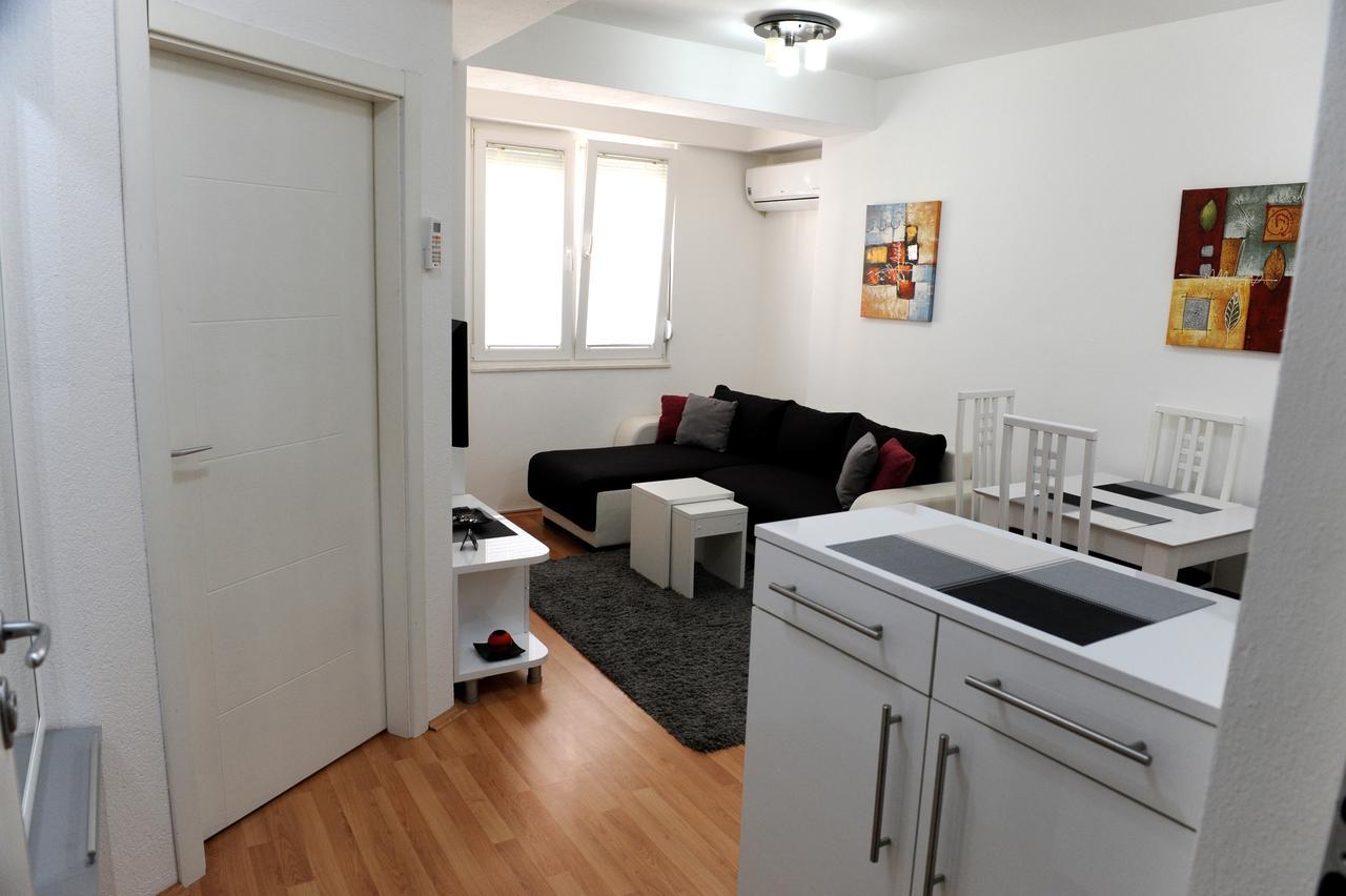 Central Deluxe Apartments Ohri Dış mekan fotoğraf